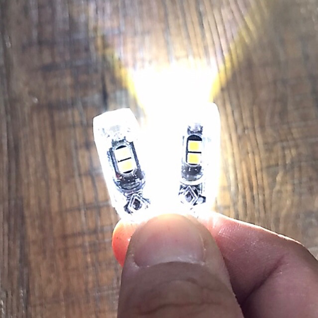 T10 LED สีขาว Super Flash THAILOOK STRBE LIGHT T10 UNIVERSAL FLASH LCV1 RS150 Y15ZR LCV8 LC135 SRL E