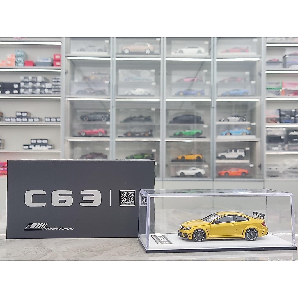 [คลังสินค้าพร้อม] ไม่ใช่รุ่นทางการ Play 64 Mercedes-Benz C63 Black Series Glitter Gold ราคา 388BZ007