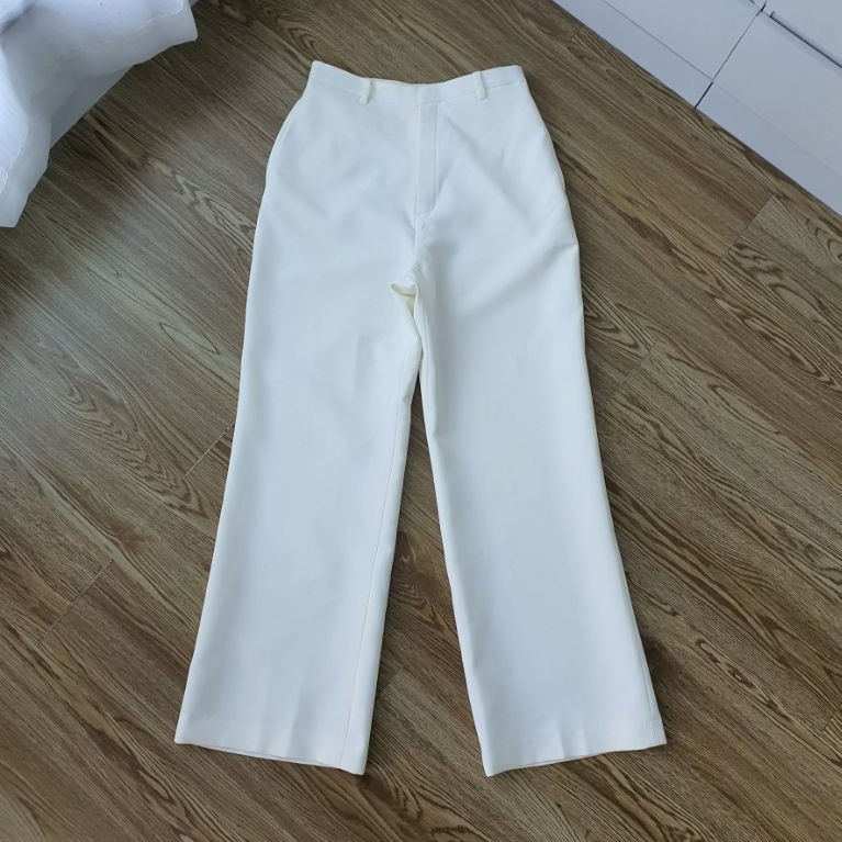 กางเกง genesis apparel sz M (รบกวนอ่านรายละเอียดสินค้าและตัดสินใจก่อนสั่งซื้อ สั่งแล้วห้ามยกเลิกและพ