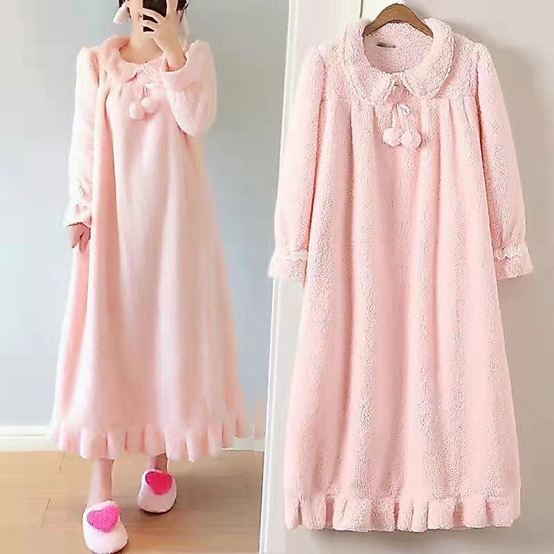 [เจไลค์] สีชมพูและสีขาว, ชุดนอนความร้อนผ้าสักหลาดสไตล์ใหม่, ชุดนอนขนแกะปะการังยาว, ชุดบ้านสาวน่ารักสุด ๆ