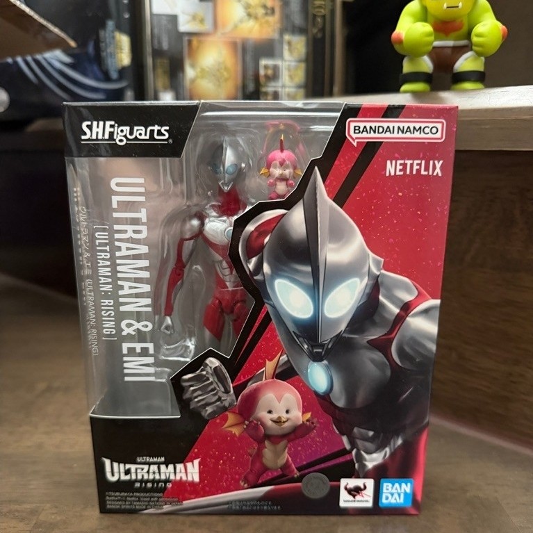 Bandai S.H.FIGUARTS ULTRAMAN & EMI ULTRAMAN RISING