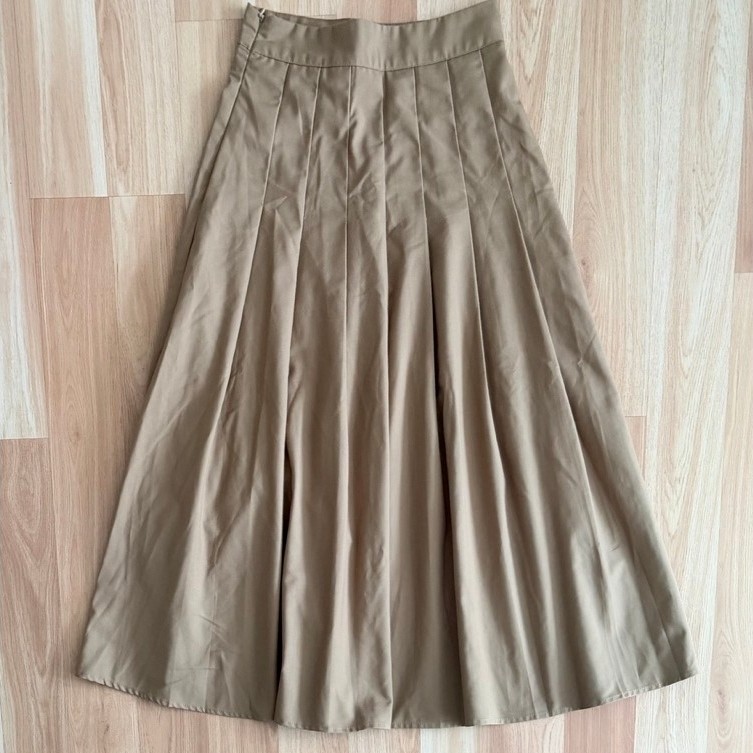 dazy midi pleated skirt xs