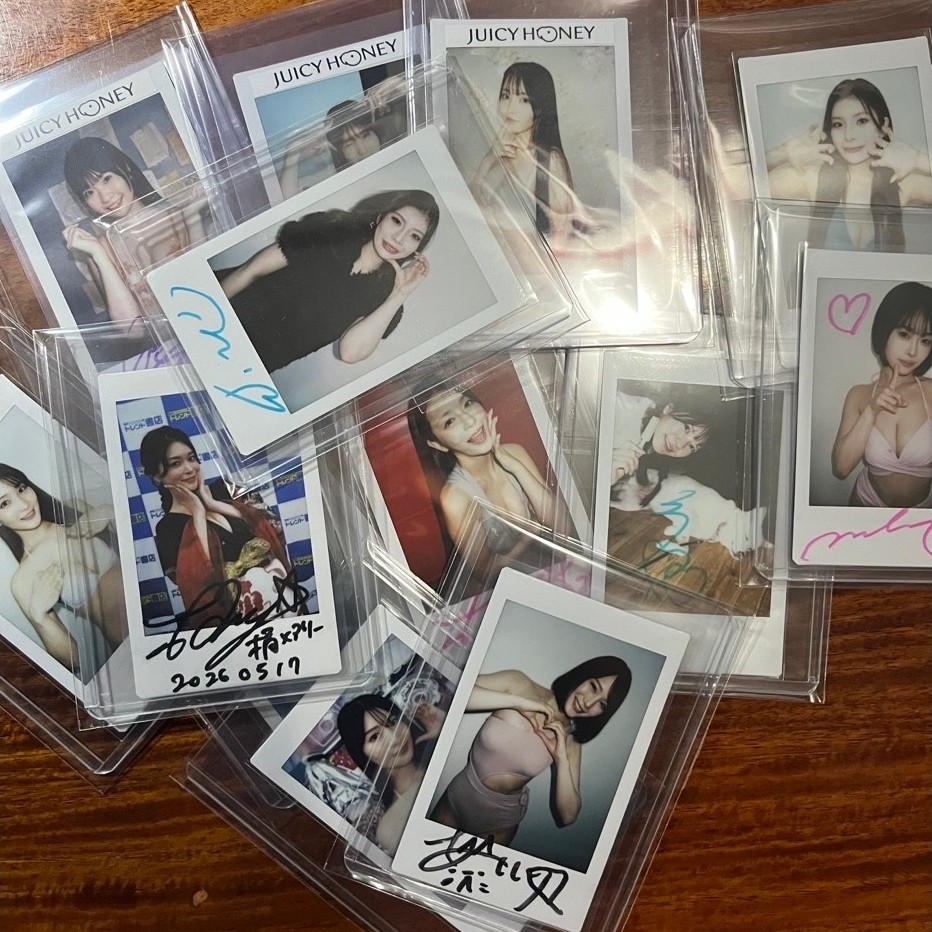 Drop 5 Cheki เชกิพร้อมลายเซ็นต์น่ารักๆเลยคัดเลือกมาให้แล้วอย่างดีครับใครรออยู่จับจองกันได้เลย