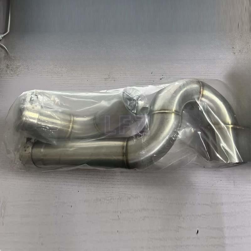 Benelli TRK 502 การปรับเปลี่ยนระบบไอเสียท่อกลางแบบสวม