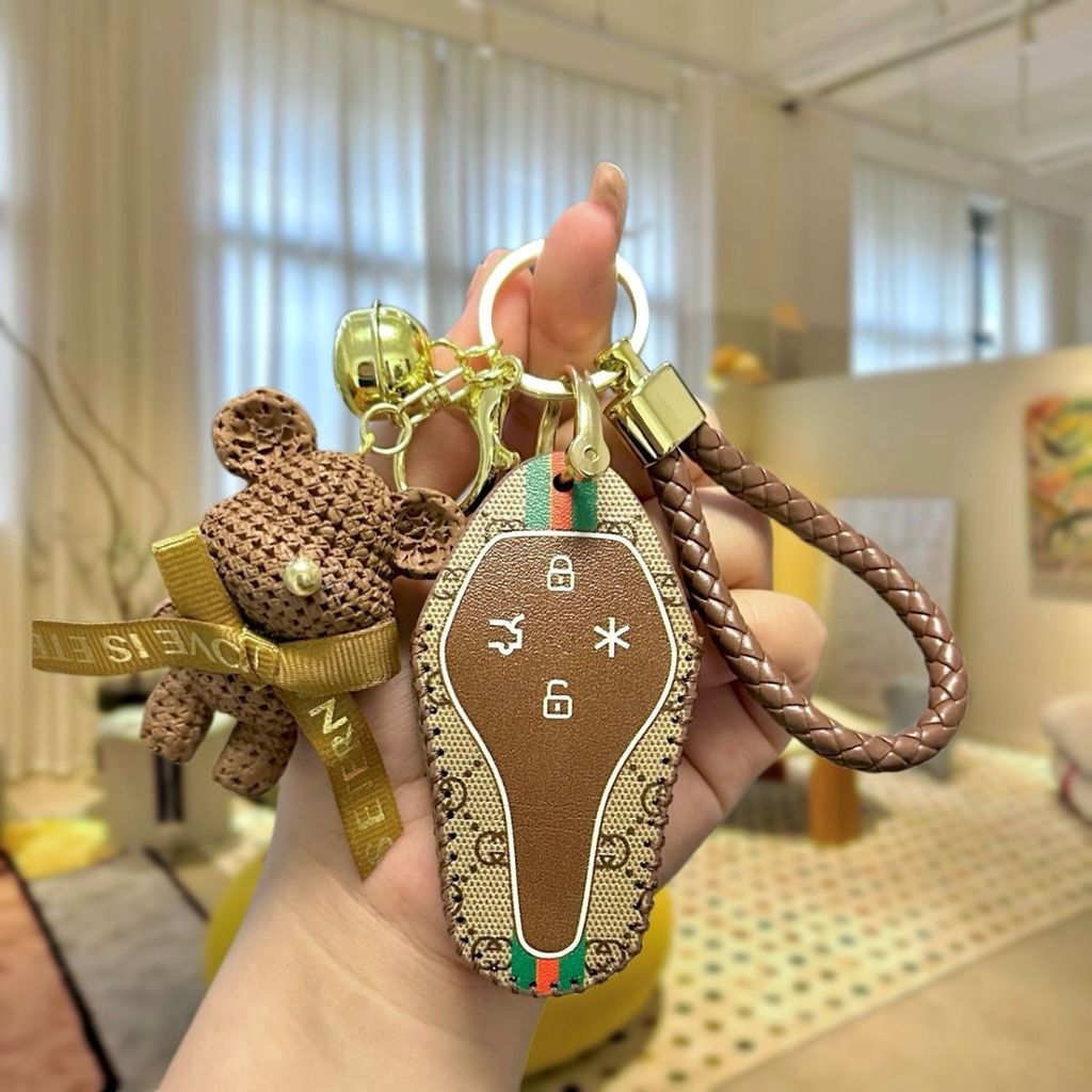 HYPTEC HT Light Luxury Bear Pendant Key Case AION HYPTEC HT Key chain Auto Parts Keychain HYPER HT Key cover QTVH