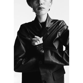 H&M(เอชแอนด์เอ็ม) แจ็กเก็ต Women Jacket 1297466_1