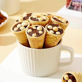 Ovaltine ไอติมโคนโอวัลติน cacao crunchy cone มีบิสกิตกรุบกรอบ อร่อยมาก ขนาด 76 กรัม พร้อมส่ง