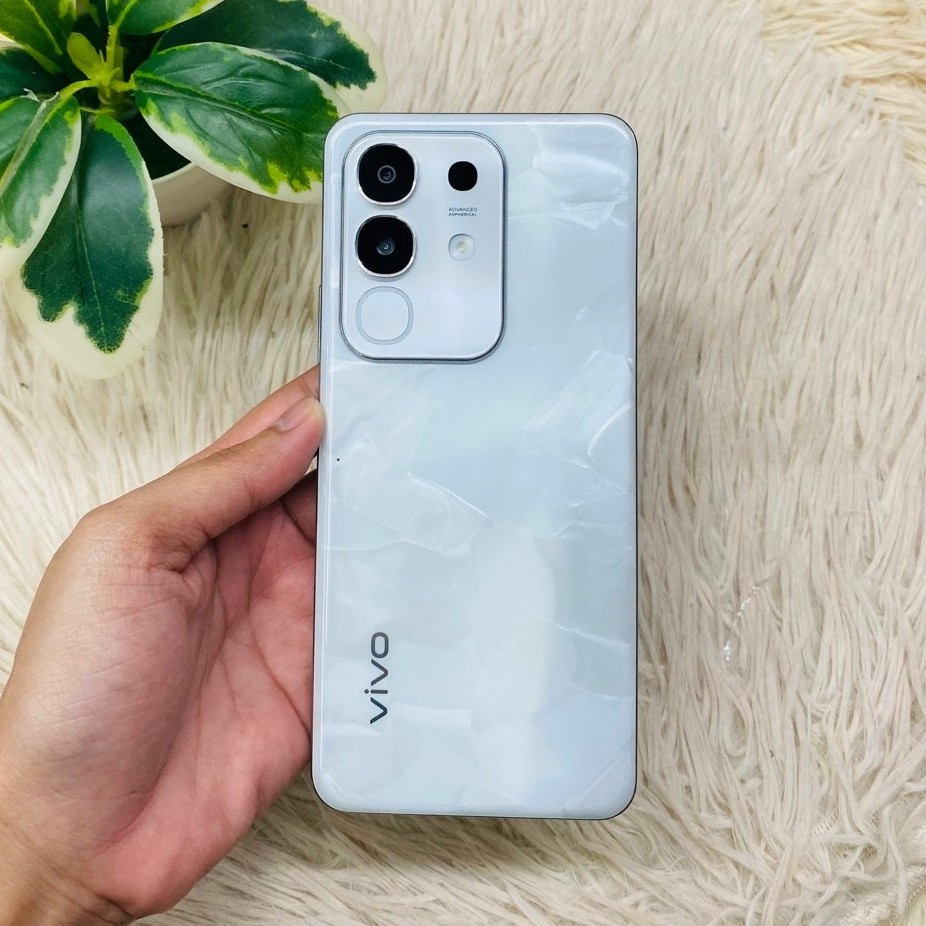 ViVo Y29 4G Ram8GB/Rom128/256GBเครื่องมือสองสภาพสวยมีตำหนิเล็กๆน้อยๆ สินค้าพร้อมจัดส่ง