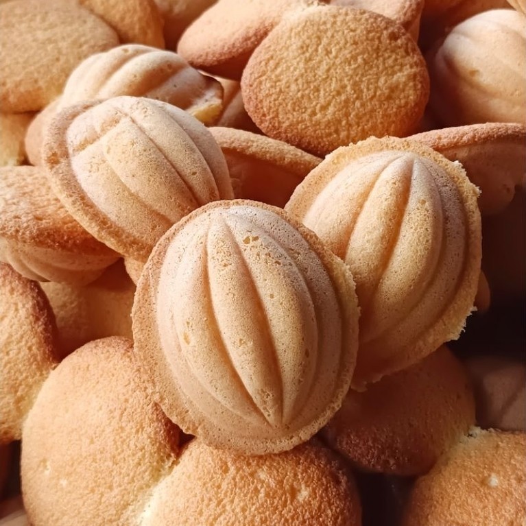 ขนมไข่รสดั้งเดิม แพค 12 ชิ้น (กรอบนอกนุ่มใน)