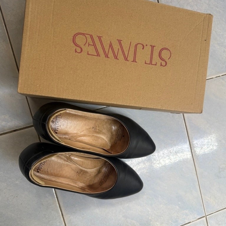 St.james รองเท้าคัชชูหนังแท้ สีดำ sz.37