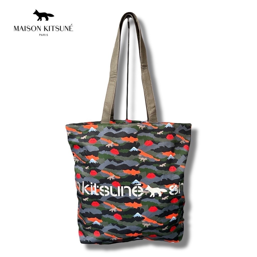 Maison Kitsune กระเป๋าสะพายไหล่