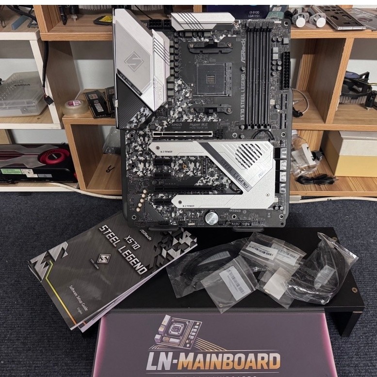 [Mainboard มือสอง]ASRock X570 Steel Legend AM4 มีแค่ตัวบอร์ดกับอุปกรณ์ ไม่มีกล่องครับ