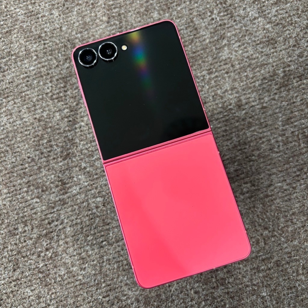 Samsung Galaxy Flip7 256gb มือสอง