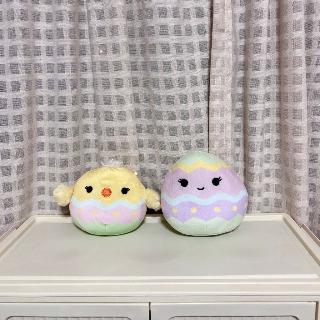 ตุ๊กตาสควิซเมลโล่ Ester Eggs Squishmallows ได้สินค้า2ชิ้น