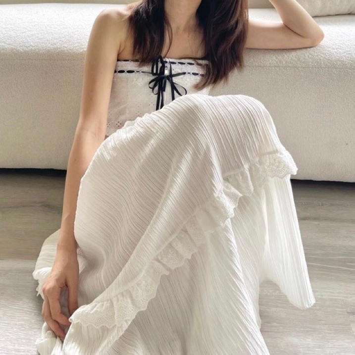 quera brand เสื้อลูกไม้ขาว