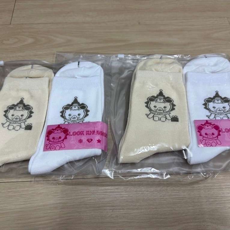 (พร้อมส่ง) ถุงเท้า LOOK KHUNNOO
