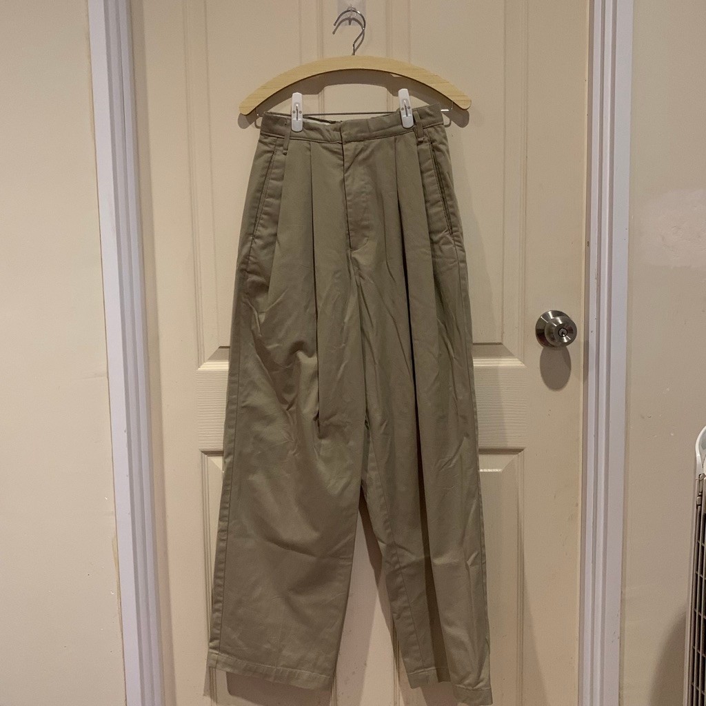 กางเกงสไตล์เดินป่า DOCKERS มือสอง (สีกากี)