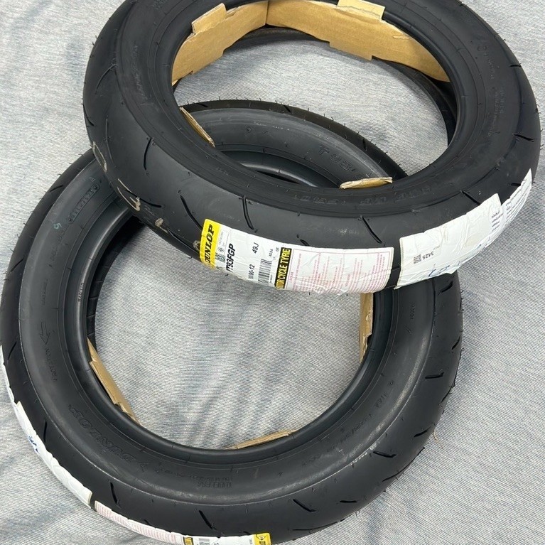 ยาง dunlop made in Japan ขนาด 100/90-12และ 120/80-12 ขอบพร้อมส่ง