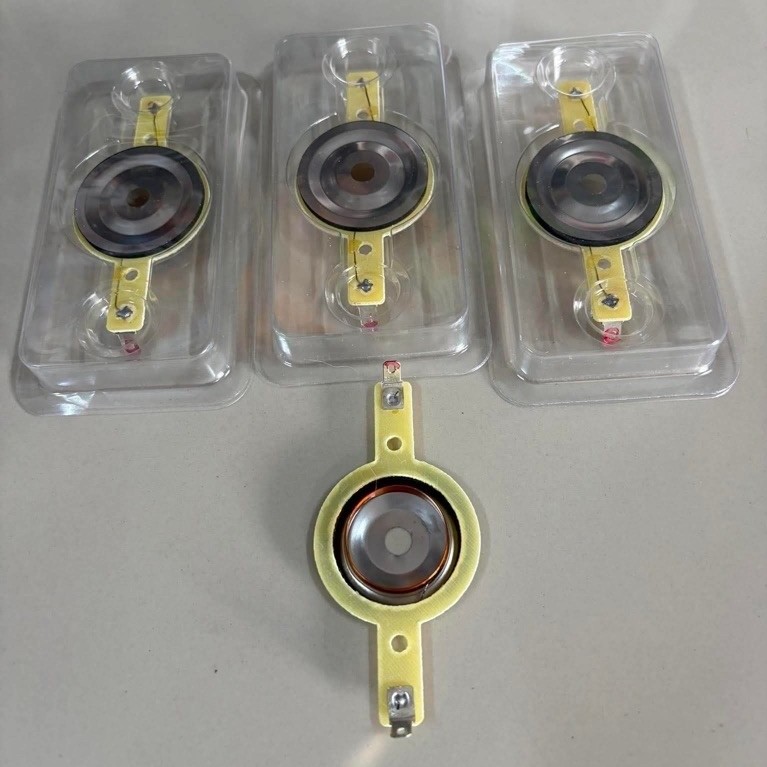 วอยแหลมจานไทเท​ 4​ตัว​    165บาท​เสียงดีกว่าเดิม เสียงใสไม่บาดหู