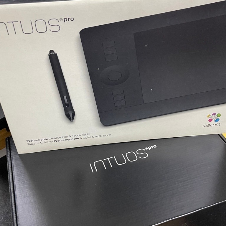Wacom Intuos Pro Small — เมาส์ปากกา / Graphic Tablet