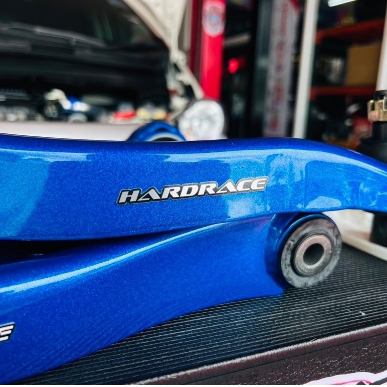 Hardrace ปีกนกแต่ง ตรงรุ่น Honda Freed Jazz City Brio