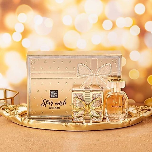 ขายดี เซ็ตน้ำหอม Mackandy​ Star wish กล่องของขวัญสุดหรู​ 2​ ชิ้น​ แป้งฝุ่นคุมมัน น้ำหอม No.ODS311