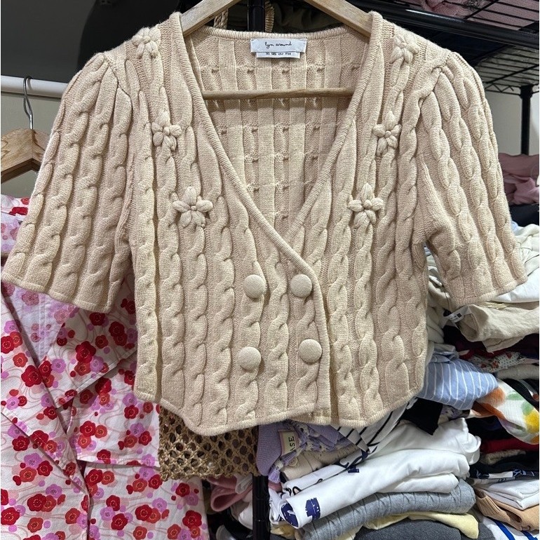 Lyn around size xs เสื้อ