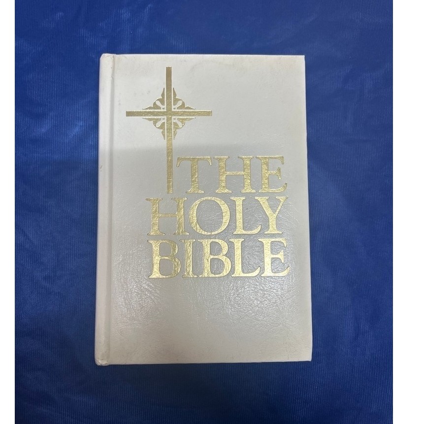 the holy bible catholic edition nab มือสอง