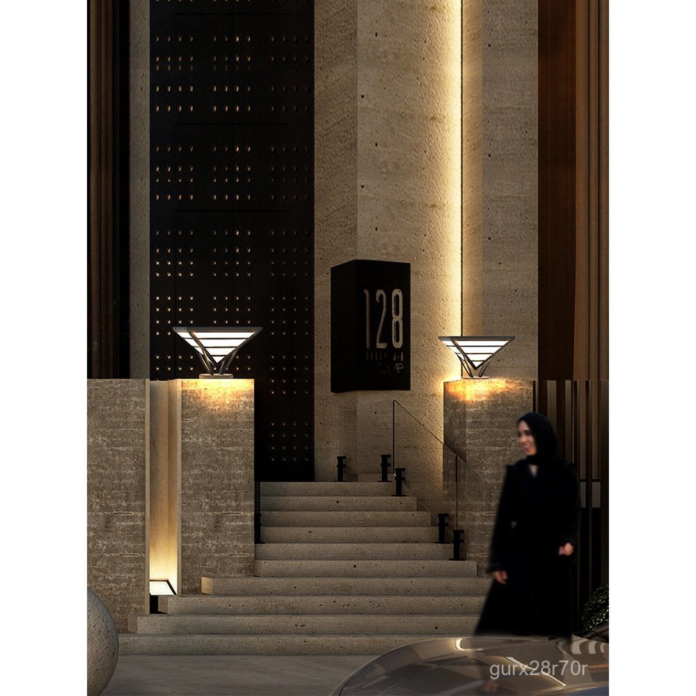 Solar Pillar Light Outdoor Waterproof Wall Light Simple Gate Pillar Light Courtyard Wall Light Villa