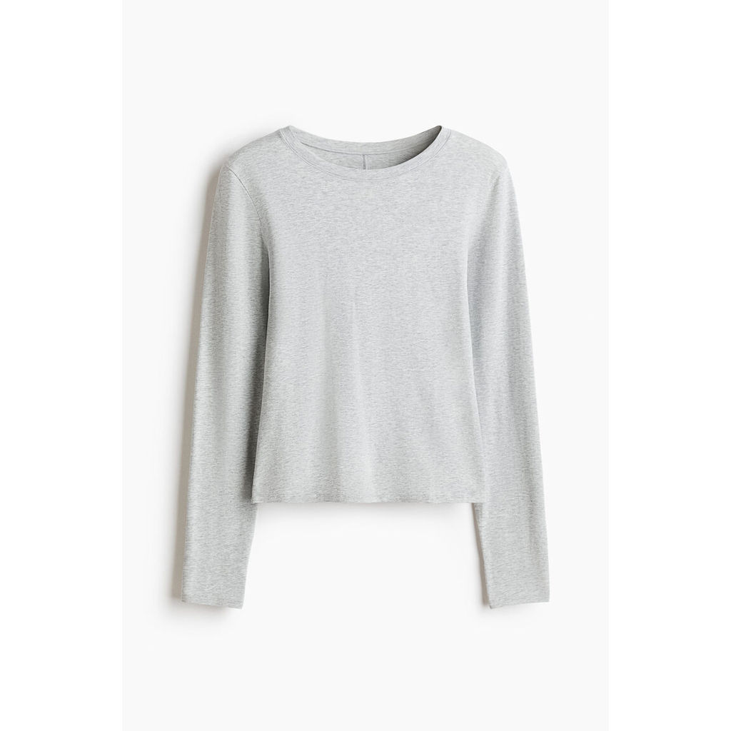 H&M(เอชแอนด์เอ็ม) สปอร์ตท็อปพร้อมเทคโนโลยี DryMove™ Women Sports Top with DryMove™ 1313832_1