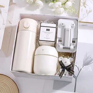 【Gift Bag+Card】Gift Set ของขวัญสำหรับคนรักและเพื่อน เพื่อนร่วมชั้น บริษัท และเทศกาล ของขวัญที่ดี
