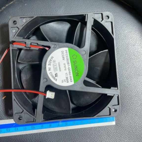SUNONPFC0382B1-Q04U-HA9DC24V17.96Wพัดลม120*120 หนา38 24v2สายสินค้าพร้อมส่งครับออกบิลเงินสดได้ส่งไวส่