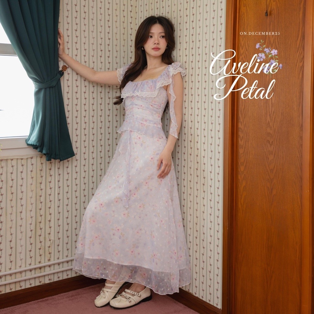 on.december25 เดรส Aveline petal โทนม่วงอ่อนพาสเทล