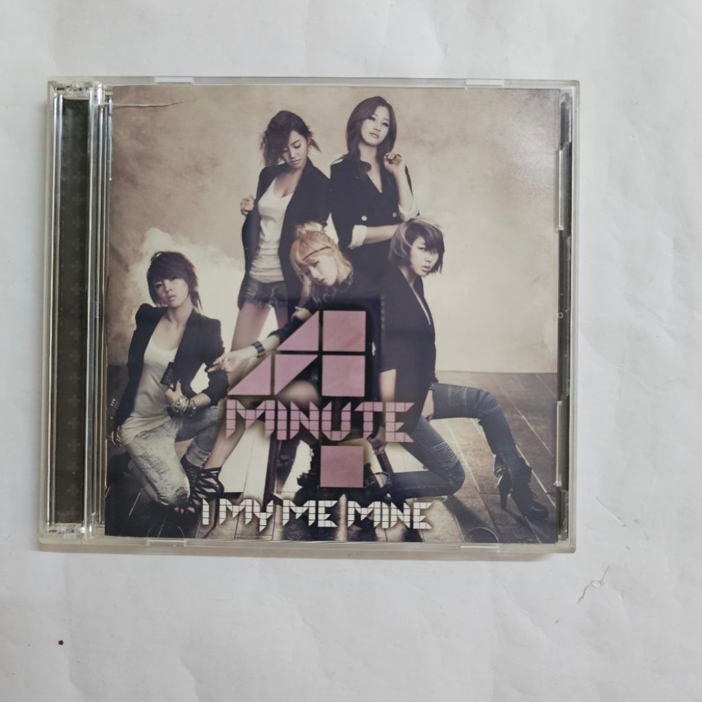 4MINUTE - I My Me Mine (Limited Live Energy: B Ver.) แกะแล้ว สภาพดี ไม่มีการ์ด 
Unseal, No Photocard