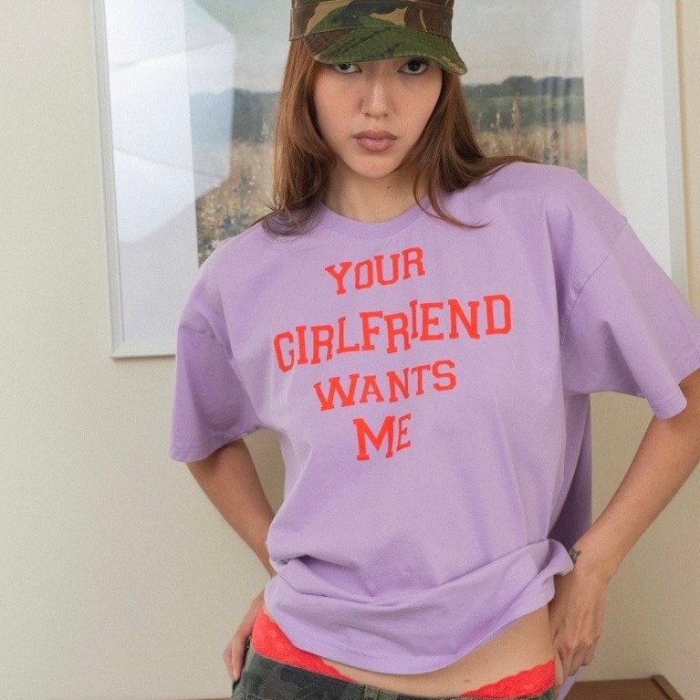 RURU STORAGE - YOUR GIRLFRIEND WANTS ME OVER TEE - เสื้อยืดทรง Oversized (มีให้เลือก 2 สี)
