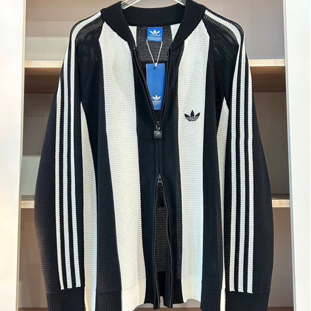 เสื้อแจ็คเก็ตซิปหน้าทูโทน ขาว-ดำเนื้อผ้าถักตาข่ายโปร่งใส่สบายซิปคู่ปั๊มโลโก้สวยมาก