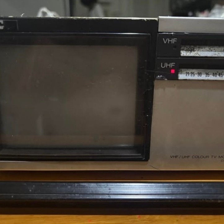 JVC CRT Mini Color tv 6 inches goodness