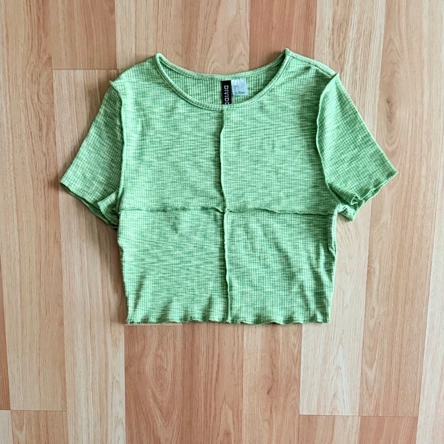 h&m crop top เขียวมะนาว