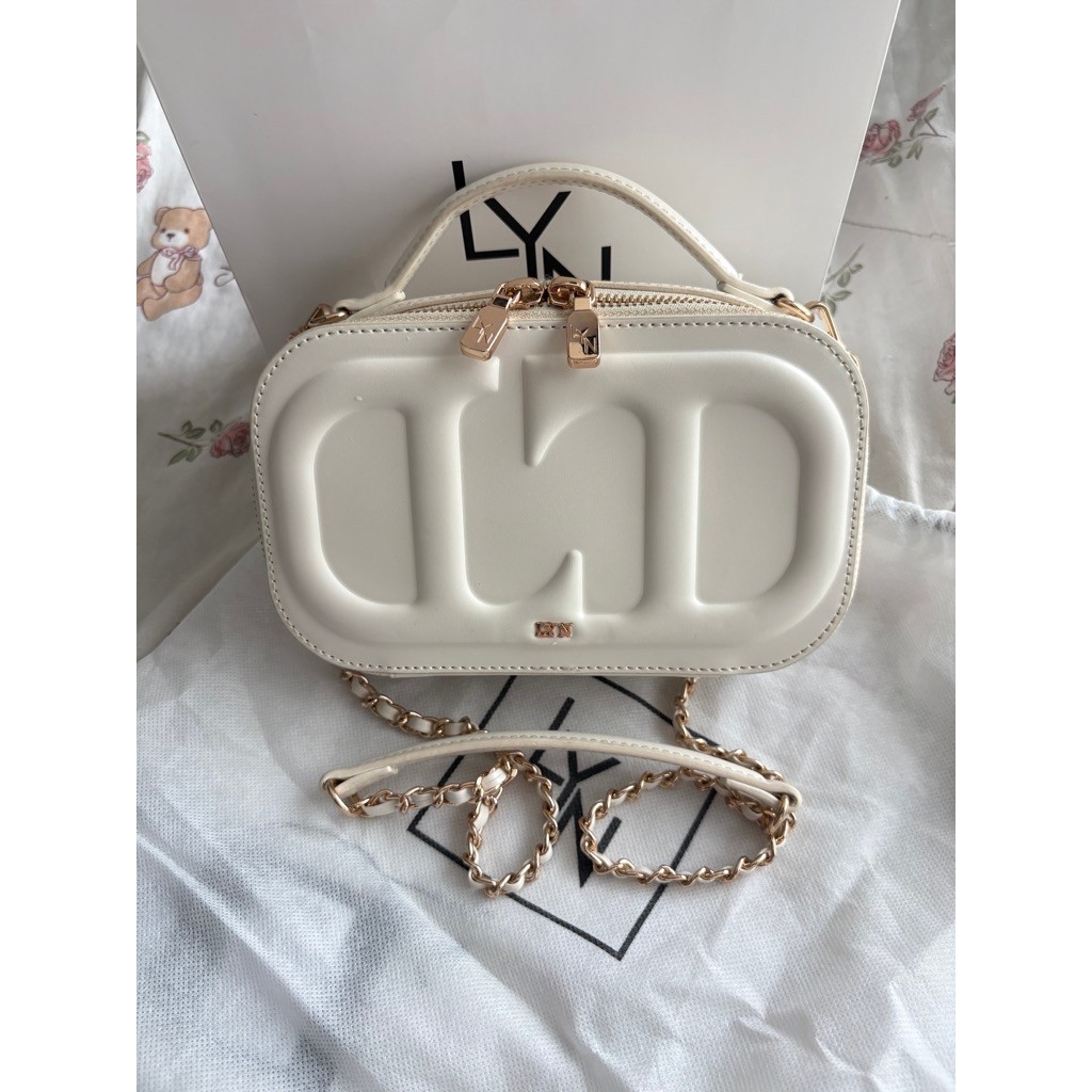 LYN Bag 🤍กระเป๋า LYN มือสอง สภาพดี