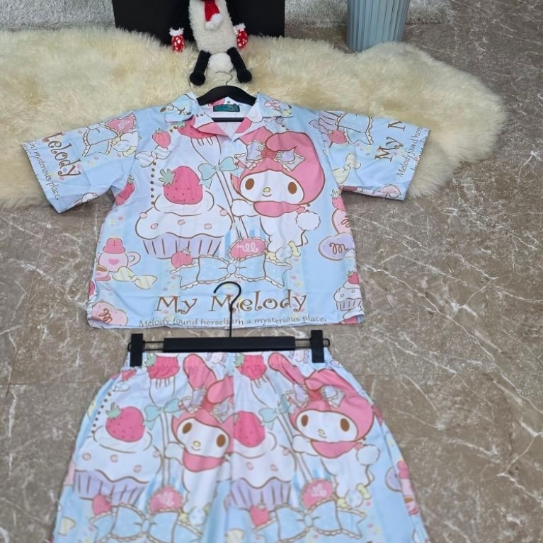 Hot ชุดเซ็ตเสื้อฮาวาย+กางเกงขาสั้น มีกระเป๋า งานเซ็ตน่ารักที่ใส่สบายสุดๆ ลายไม่มีซ้ำใครในตลาดแน่นอน