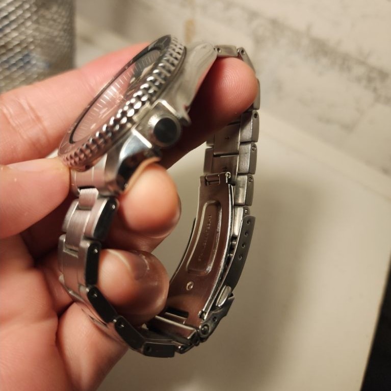Seiko 5 Sports เขียวขอบทอง