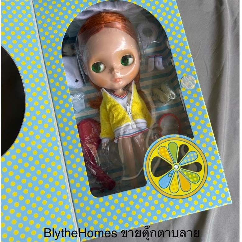 Blythe Neo V Smash doll