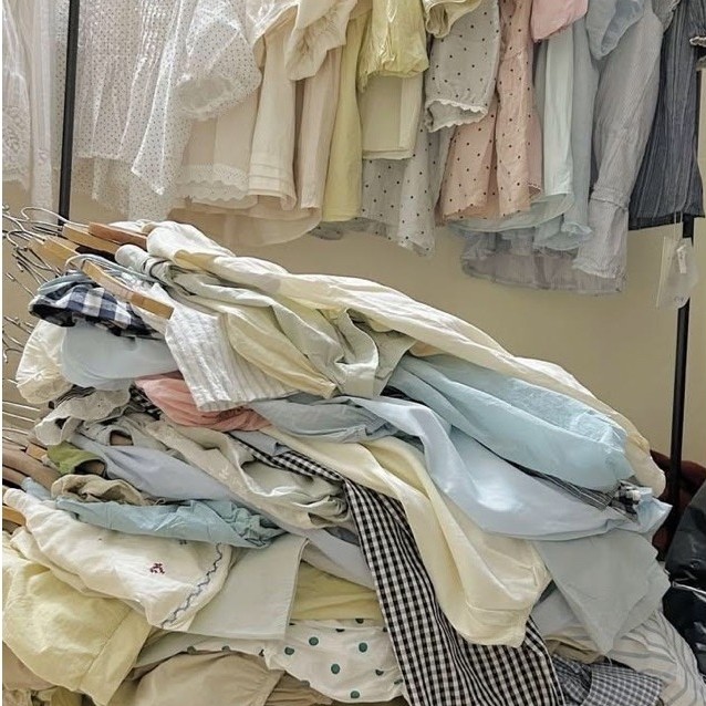 Live Sale | Cute Price