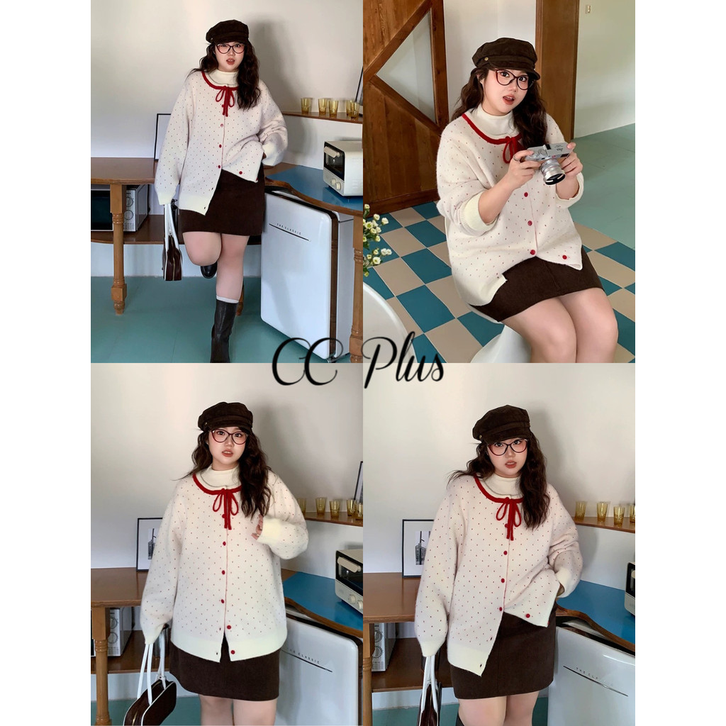 CC Plus+(Z8892)เสื้อไหมพรมถักคาร์ดิแกนคอกลม ดีเทลลายจุดพร้อมโบว์แต่งคอ ให้ลุคสาวเกาหลีอบอุ่น ผ้าหนานุ่มสไตล์สาวพลัสไซส์