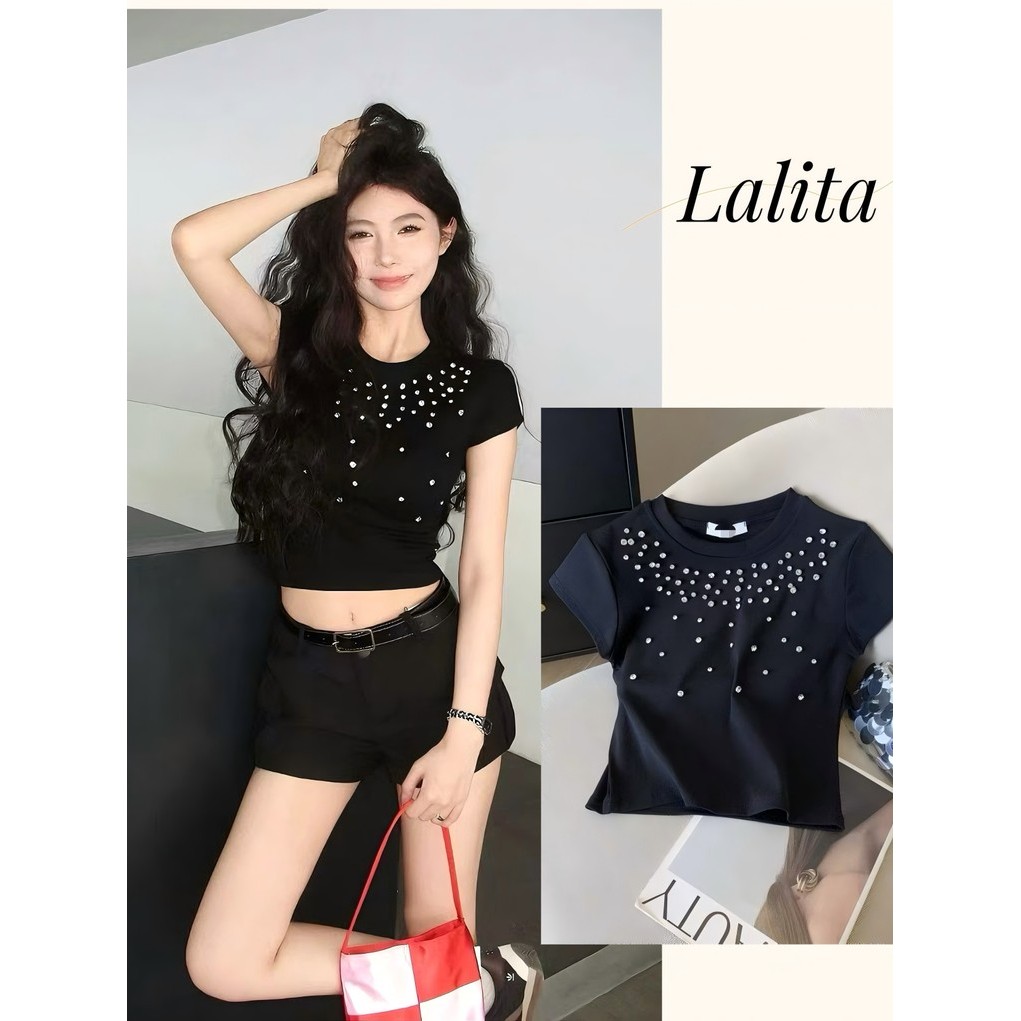Lalita เสื้อยืดแขนสั้น เเบบสุดฮิต คอกลมประดับเพชร  แขนสั้นรัดรูปเซกซี่  2สี ผ้ายืดรูปทรงสวย