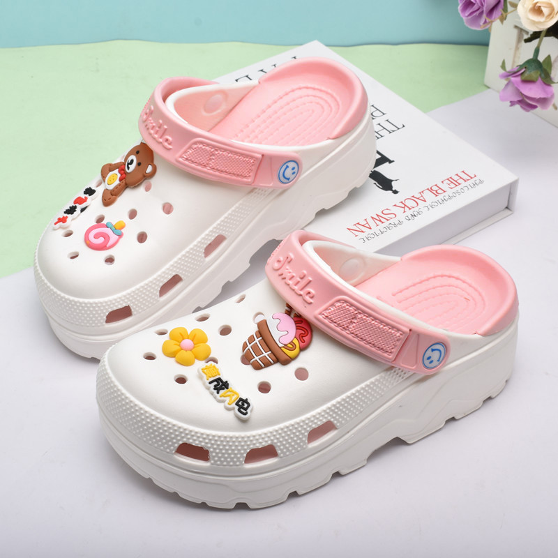 hkboy ฮิตสุด🧸ร้องเท้าหัวโต ร้องเท้าแบบสวมผู้หญิง พื้นนิ่ม เสริมส้น ใส่สบาย  ตัวติดพี่หมีน่ารักไม่ไหว มีให้เลือกถึง5สีปัง