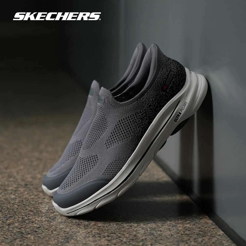 Skechers สเก็ตเชอร์ส รองเท้าผู้ชาย Men GOwalk 8 GOwalk Shoes - 216784-DKTP - Air-Cooled Goga Mat (latest)