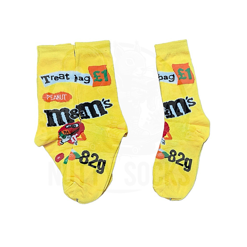 [พร้อมส่ง] ถุงเท้าลาย M&M's ถุงเท้าลายซองขนม M&M Peanut สีเหลือง สตรีท สเก็ตบอร์ด ข้อยาว Y2K วินเทจ