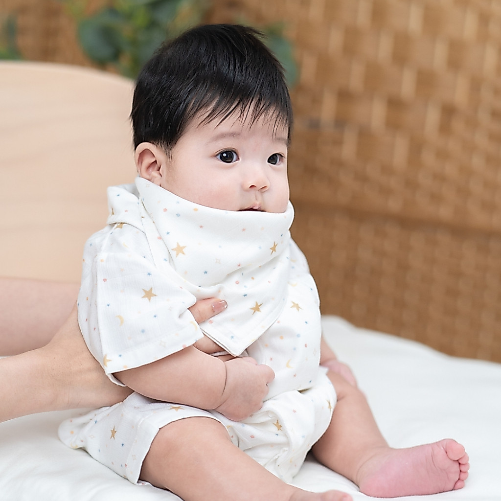 Baby & Co. مريلة منديل بامبو متعددة الاستخدامات — صورة 3