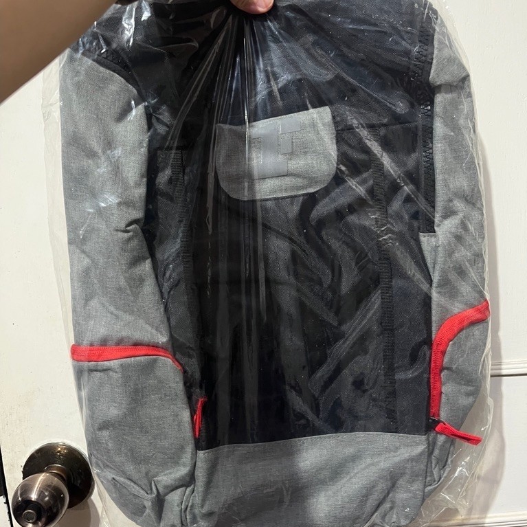 กระเป๋าเป้สะพายหลัง (Backpack) ของ Fitness First